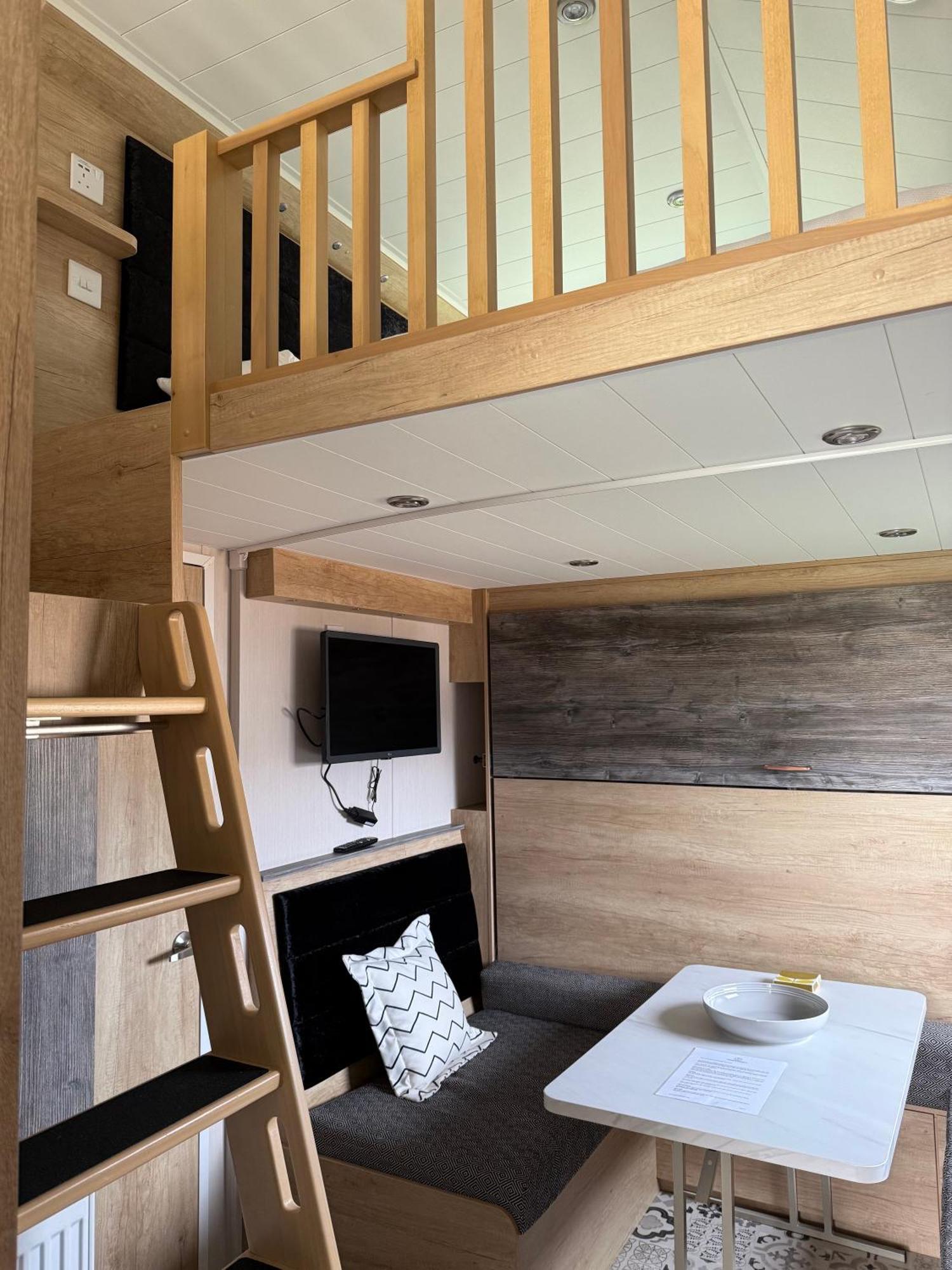 מלון אברלור The Parr Pod - Beautiful, Luxury Pod מראה חיצוני תמונה